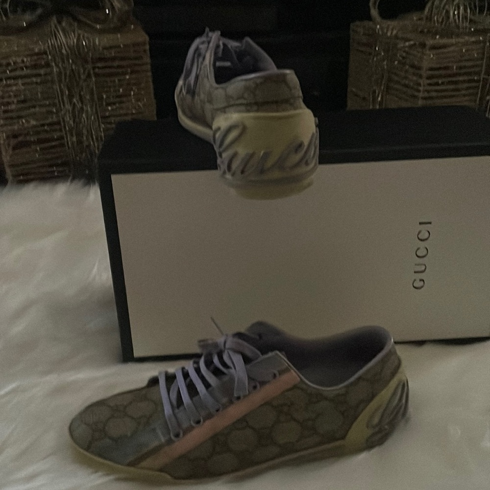 Women Gucci Sneakers